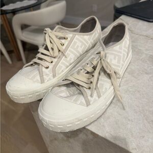 Fendi Cream Textured Low-Top Sneakers